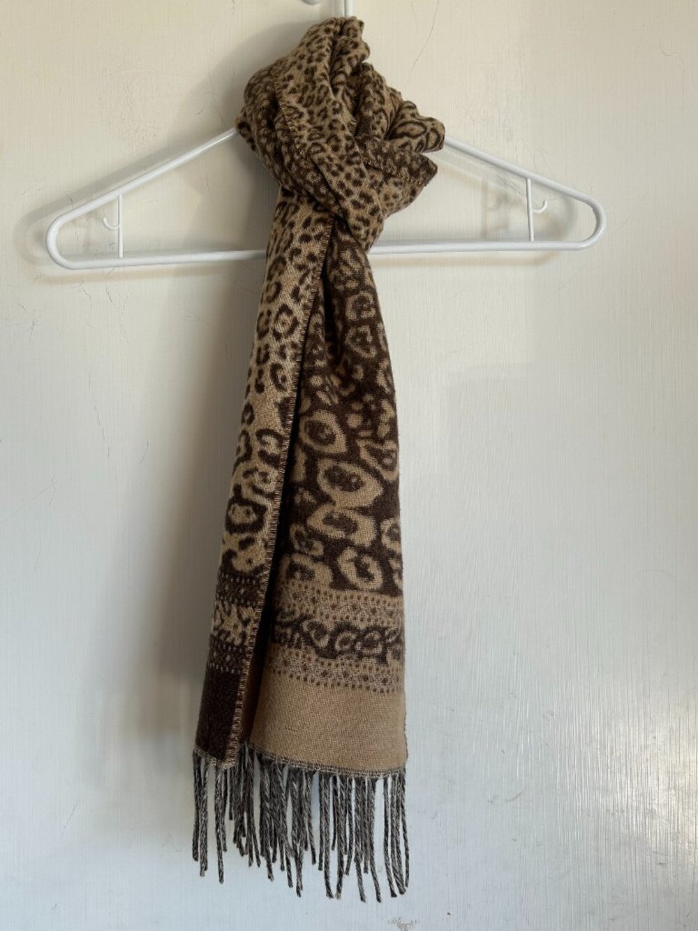 Reversible Cashmere Cheetah Print Scarf